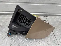 Toma de Carga LUCID AIR P11-C93630-06