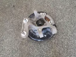 Cubo roda traseira direita OEM 52701K4100 - Usado