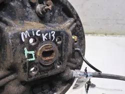Nissan OE ankarplatta nav vänster bak Micra K13