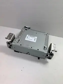 Radio Navi Renault Captur OEM 281151536R - Occasion