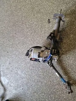 Elektrisk styrservo Nissan 114205116