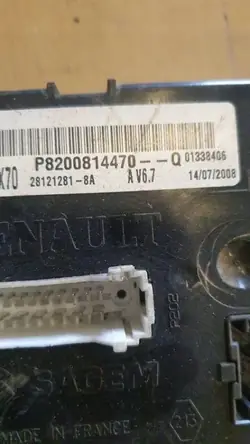 Módulo Confort OEM P8200814470 para Renault Master III