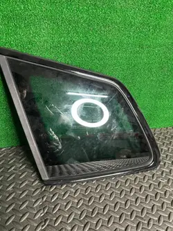 Skoda Karoq Vänster Bakruta OEM 57A845297