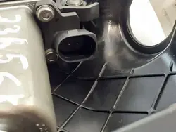 Audi OE 4F0839003 Takaoven jännityslaite Käytetty