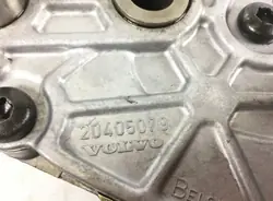 Pompe à huile moteur Volvo OEM 20405078 - Occasion