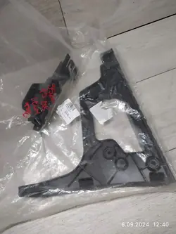 AUDI A5 B8 Deslizamento de Para-choque Traseiro Esquerdo 8T0807571