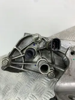 Jeep Grand Cherokee Öljysuodatinpohja OEM FOB25646