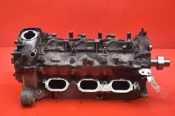 R2760162400 Vasen Moottorinpää Mercedes C-luokka W205