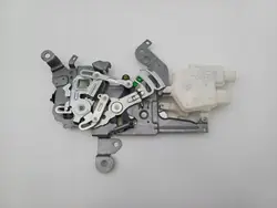Mazda Central Lås Aktuator OEM DRC88233 Höger Bak