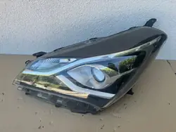 LINKES VORDERLICHT TOYOTA YARIS III 81170-0DA30