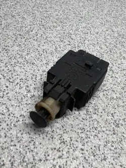 Capteur de pédale de frein BMW OEM 61311382385 Série 5
