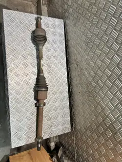 Höger framaxel Renault Express 1.5 Blue DCI 391009795R