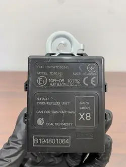 Módulo Arranque Sin Llave Subaru OEM 10R0510182