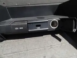 Prise USB Kia Ceed III 2020 - Pièce OEM d'occasion