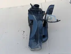 Filtre à air Ford Fiesta MK7 VII AV219600AA