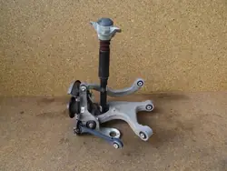 AUDI A4 B8 8K Höger Bakre Knuckle med Kontrollarmar och Dämpare OEM