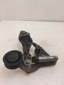 Volkswagen Crafter 2010 Vaihtovirtapatterin kiristin