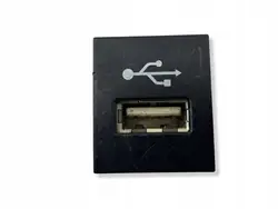Prise USB Toyota OEM LAA25535 pour bZ4X 2024