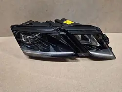 Farol Dianteiro Direito Skoda Octavia 3 Lift Full LED 5E1941018E