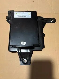 Vaihtosuuntaaja 12V 230V Ford Transit MK8 Liftille OEM kk3t19g317