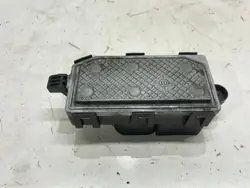Relé ventilador calefacción Volvo V40 2.0L diésel OEM 31369487