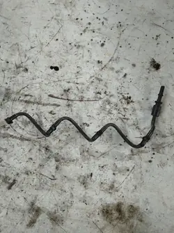 Renault OE 8200890122 Überlaufrohr