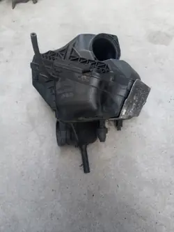 Caja Filtro Aire Audi OEM 8K0133835AB para A4 B8