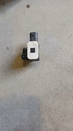 Capteur d'accélération de protection piéton BMW F34 F22 F23