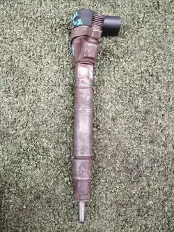 Injecteur Mercedes Sprinter 2.2 2.7 CDI A6110701687