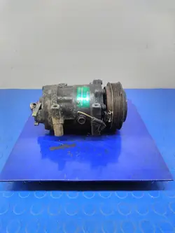 Compresseur de climatisation RENAULT ESPACE 2.2 7700111298