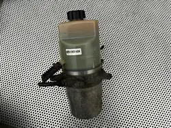 Bomba de dirección asistida FORD FOCUS II LIFT TURNIER KUGA MK1 OEM 4M513K514DA
