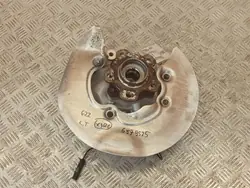 BMW OE 6879525 Vänster Bakre Navbärare Begagnad