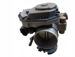 Corps de papillon Volkswagen 1.6 - OE 037 133 064 K