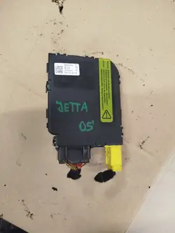 OEM 1K0953549AE Ohjauskulma-anturi VW Golf 5:lle