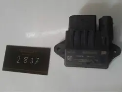 Glödstiftrelä OEM 0522140710 för Mercedes W166