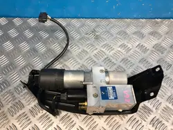 BMW E61 Kofferraum Hydraulikpumpe OEM 7111867