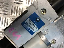 BMW E61 Kofferraum Hydraulikpumpe OEM 7111867