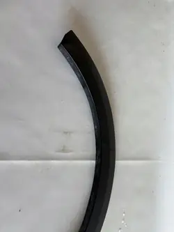 Audi SQ8 Q8 Lokasuoja OEM 4M8853818E Oikea Taka