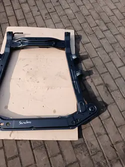 Dacia Sandero I Dwarsligger OEM - Uitstekende Staat
