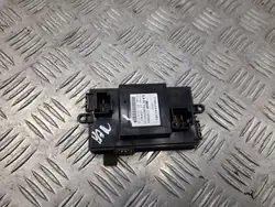 Relais de ventilateur chauffage Porsche OEM 97062442301 - Occasion