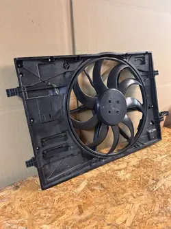 Cadre Ventilateur Radiateur OEM 5WA121205 VW Audi