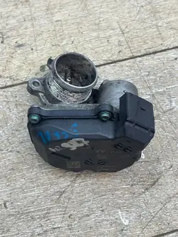 Válvula EGR 04L131501B Audi VW Skoda Seat