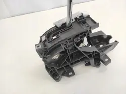 Mécanisme de changement de vitesse Toyota RAV4 V OEM 75G746