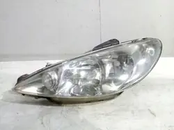 Phare Avant Gauche Peugeot 206 OEM 9628666880