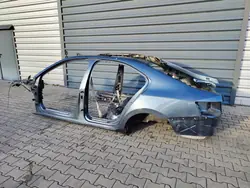 Para-lamas Traseiro OEM AOP091847744 Skoda Superb III