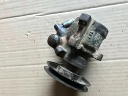 Pompe de direction assistée Volkswagen PASSAT B3 1988 OEM 027145255