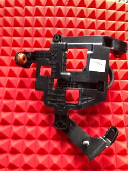 Montage de Pompe à Eau Audi 4N0121305AG