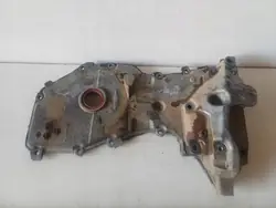 Tampa de Distribuição Dacia OEM 135025381R - Usado
