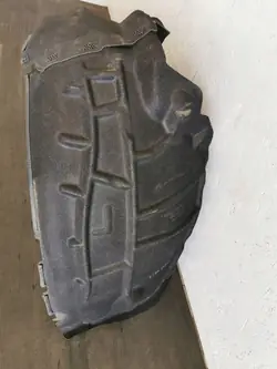 Vasen etupyörän kaari Audi A4 B9 8W0853887E