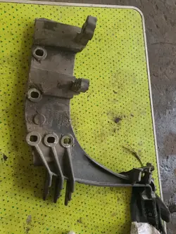 Base de montage support marche DAF XF 106 droit OEM 1948152